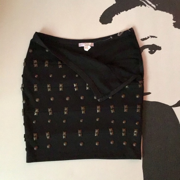 Do & Be | Black Studded Mini Skirt - Picture 4 of 4